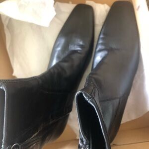 Zara leather kitten heel ankle booties 39